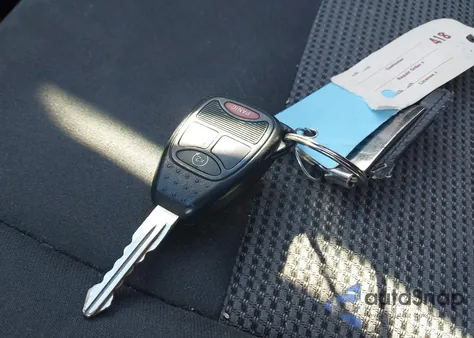 2016 Jeep Compass Sport z USA, uszkodzony, nr VIN 1C4NJDBB5GD638210